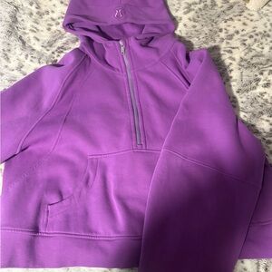 Lululemon Cropped Scuba